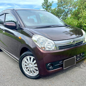 Daihatsu Mira Custom X ano 19, muito conservado interior escuro, rodas, CD Player, câmbio CVT, Push Start, motor corrente 53.000km, Shaken 2 anos ¥250.000 à vista Até 24X no cartão de crédito Financiamento próprio Financiamento japonês Estamos em Miyoshi região de Aichi Toyota Loja de carros Jp