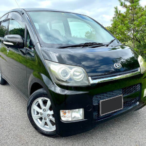 Daihatsu Move Custom X ano 19, muito conservada, interior escuro, rodas, CD Player, Push Start, motor corrente 142.000km, Shaken 2 anos ¥180.000 à vista Até 24X no cartão de crédito Financiamento próprio Financiamento japonês Estamos em Miyoshi região de Aichi Toyota Loja de carros usados em Aichi