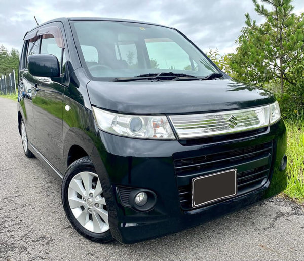 Suzuki Wagon R Stingray 4WD ano 21, muito conservada, interior escuro, rodas, câmbio CVT, Push Start, CD Player, motor corrente 110.000km, Shaken 2 anos ¥280.000 à vista Até 24X no cartão de crédito Financiamento próprio Financiamento japonês Estamos em Miyoshi região de Aichi Toyota Loja de carros usados no Japao